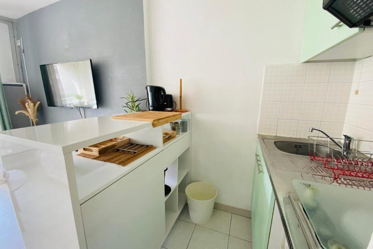 Les Floralies Apartment Льо Гро-дю-Роа Екстериор снимка